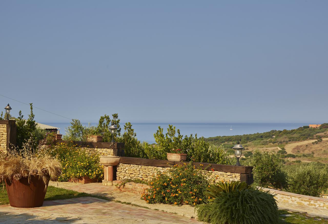 Tenuta Carabollace Шака Екстериор снимка